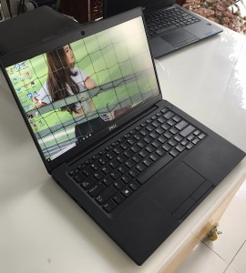 Dell Latitude 7390, Core i7 8650U, RAM 8GB, SSD 256GB, Màn 13.3 inch FHD IPS, Mỏng Nhẹ, 1,2kg