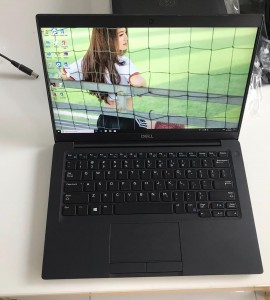 Dell Latitude 7390, Core i5 8650U, RAM 8GB, SSD 256GB, Màn 13.3 inch FHD IPS, Mỏng Nhẹ, 1,2kg Dell Latitude 7390, Core i5 8650U, RAM 8GB, SSD 256GB, Màn 13.3 inch FHD IPS, Mỏng Nhẹ, 1,2kg